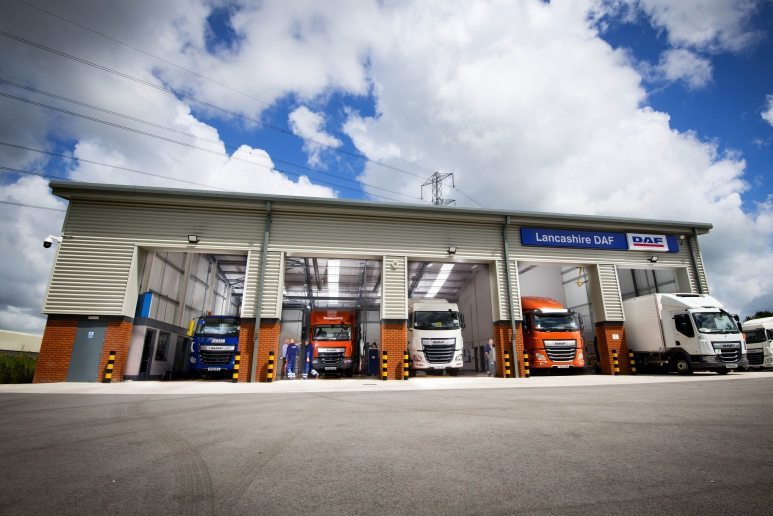 Customer support drives DAF Trucks to record 32% market share in 2020